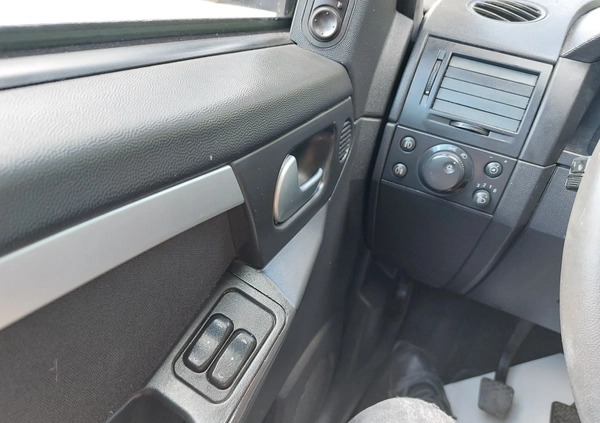 Opel Meriva cena 7900 przebieg: 161000, rok produkcji 2004 z Płońsk małe 326